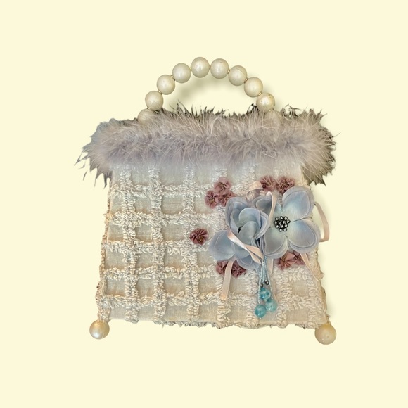 BOUDOIR LAMP - Picture 7 of 11